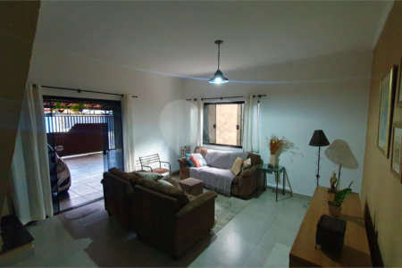 Casa à venda com 4 quartos, sendo 1 suíte,  em Jardim Bonsucesso, Sorocaba, SP