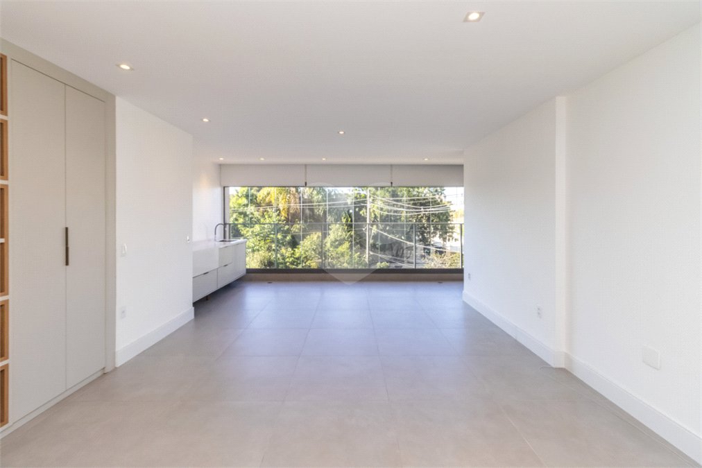 Apartamento à venda com 3 suítes em Campo Belo, São Paulo, SP