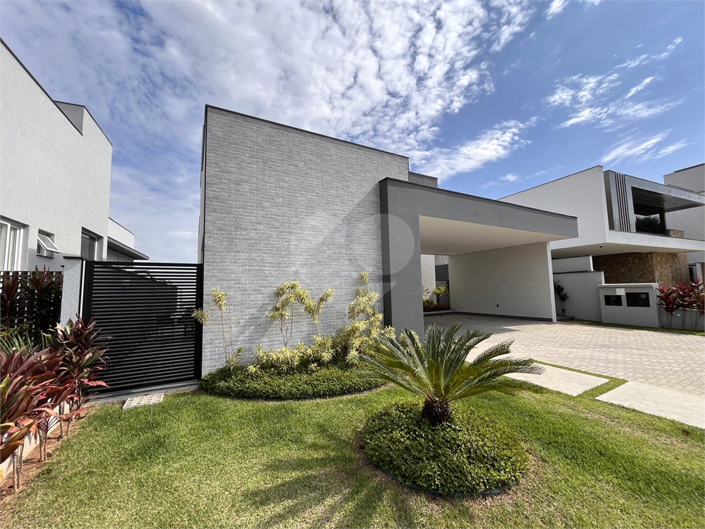 Casa à venda com 3 suítes no condomínio Alphaville Nova Esplanada 4, Votorantim - SP