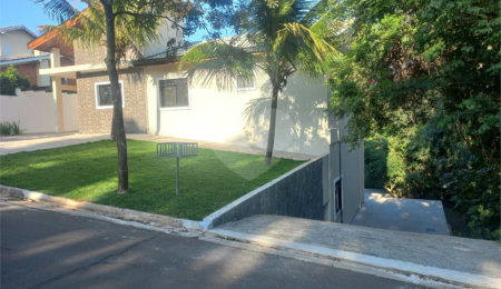 Casa à venda com 4 suítes em Marambaia, Vinhedo, SP