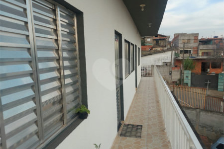 Sobrado à venda com 4 quartos em Capela, Vinhedo, SP