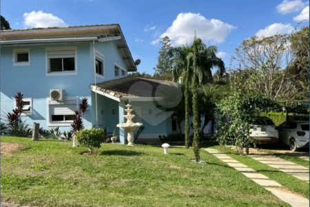 Casa à venda com 5 quartos, sendo 2 suítes,  no Centro, Itupeva, SP