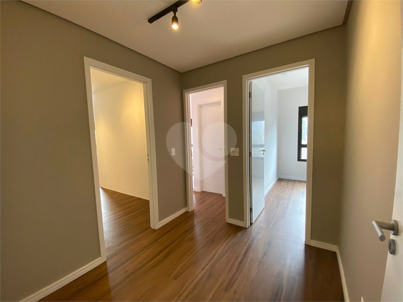 Apartamento à venda com 3 suítes em Aclimação, São Paulo, SP