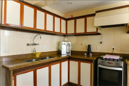 Apartamento à venda com 4 quartos, sendo 2 suítes,  em Barra da Tijuca, Rio de Janeiro, RJ