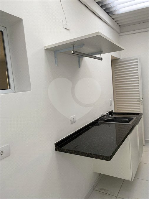 Casa à venda com 3 quartos, sendo 1 suíte, no condomínio Ana Carolina, São Paulo - SP