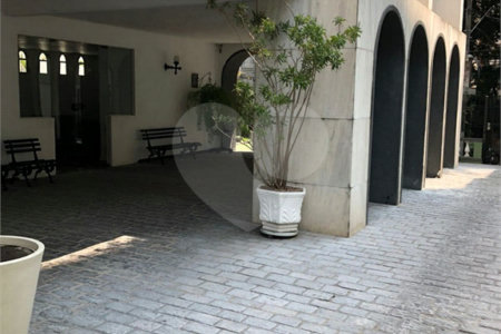 Apartamento à venda com 3 quartos, sendo 1 suíte, em Jardim Paulista, São Paulo, SP