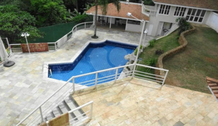 Casa à venda com 4 suítes no condomínio Praça Lagoa dos Patos,38, São Paulo - SP