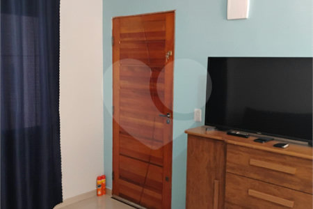 Sobrado à venda com 2 quartos, sendo 1 suíte,  em Vila Antonieta, São Paulo, SP