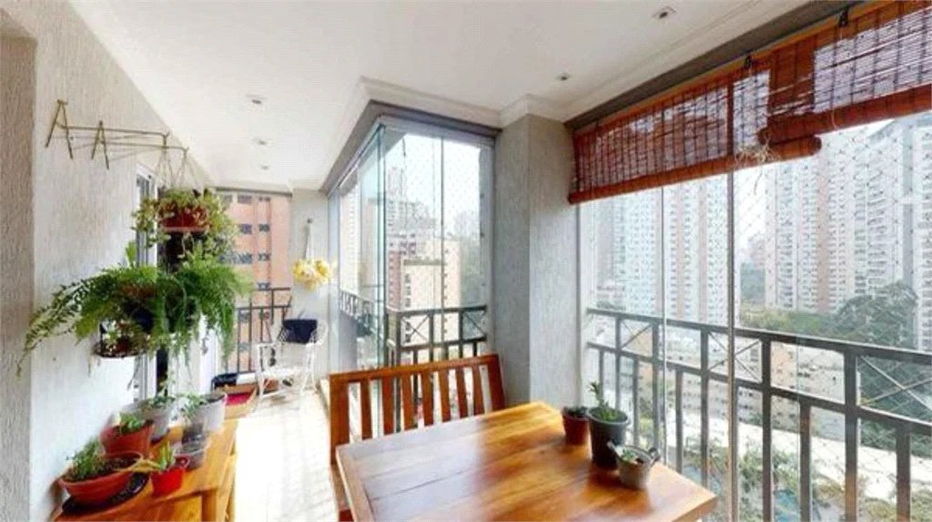 Apartamento à venda com 4 quartos, sendo 2 suítes, em Vila Andrade, São Paulo, SP