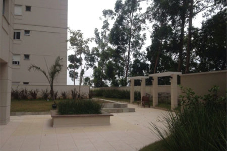 Apartamento à venda com 3 quartos, sendo 1 suíte,  em Jardim Parque Morumbi, São Paulo, SP