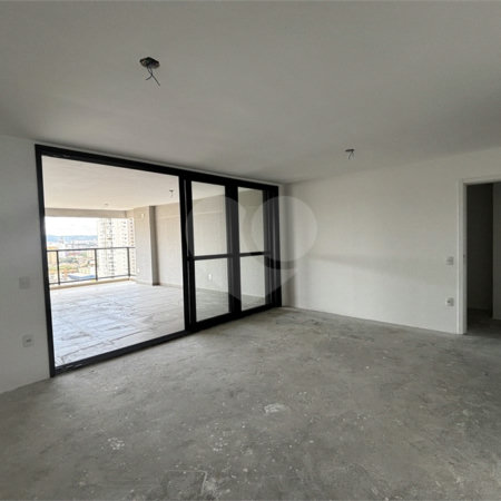 Apartamento à venda com 3 suítes em Vila Romana, São Paulo, SP