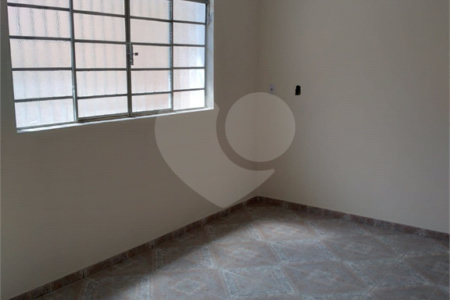 Casa Térrea à venda com 3 quartos em Vila Prel, São Paulo, SP