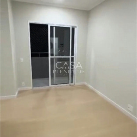 Apartamento à venda ou para alugar com 3 quartos, sendo 1 suíte,  em Jardim Santa Rosália, Sorocaba, SP