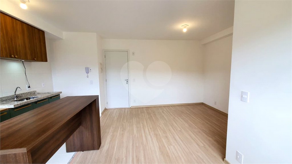 Apartamento à venda com 3 quartos, sendo 1 suíte, em Parque Santana, Mogi das Cruzes, SP
