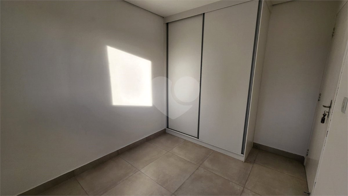 Apartamento à venda com 2 quartos em Ortizes, Valinhos, SP