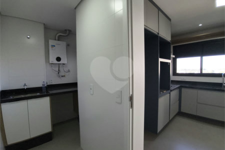 Apartamento à venda com 4 quartos, sendo 2 suítes,  em Além Ponte, Sorocaba, SP