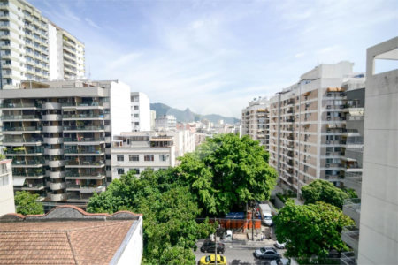 Apartamento à venda com 4 quartos, sendo 1 suíte, em Tijuca, Rio de Janeiro, RJ