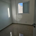 Apartamento à venda com 3 quartos, sendo 1 suíte, no Centro, Poá, SP