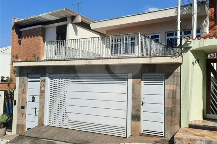 Sobrado à venda com 4 suítes em Tremembé, São Paulo, SP