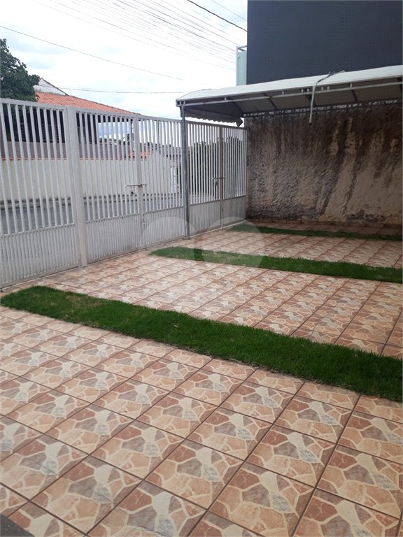 Casa à venda com 2 quartos no Centro, Bom Jesus dos Perdões, SP