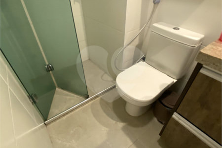 Apartamento à venda com 2 quartos, sendo 1 suíte,  em Vila Monumento, São Paulo, SP