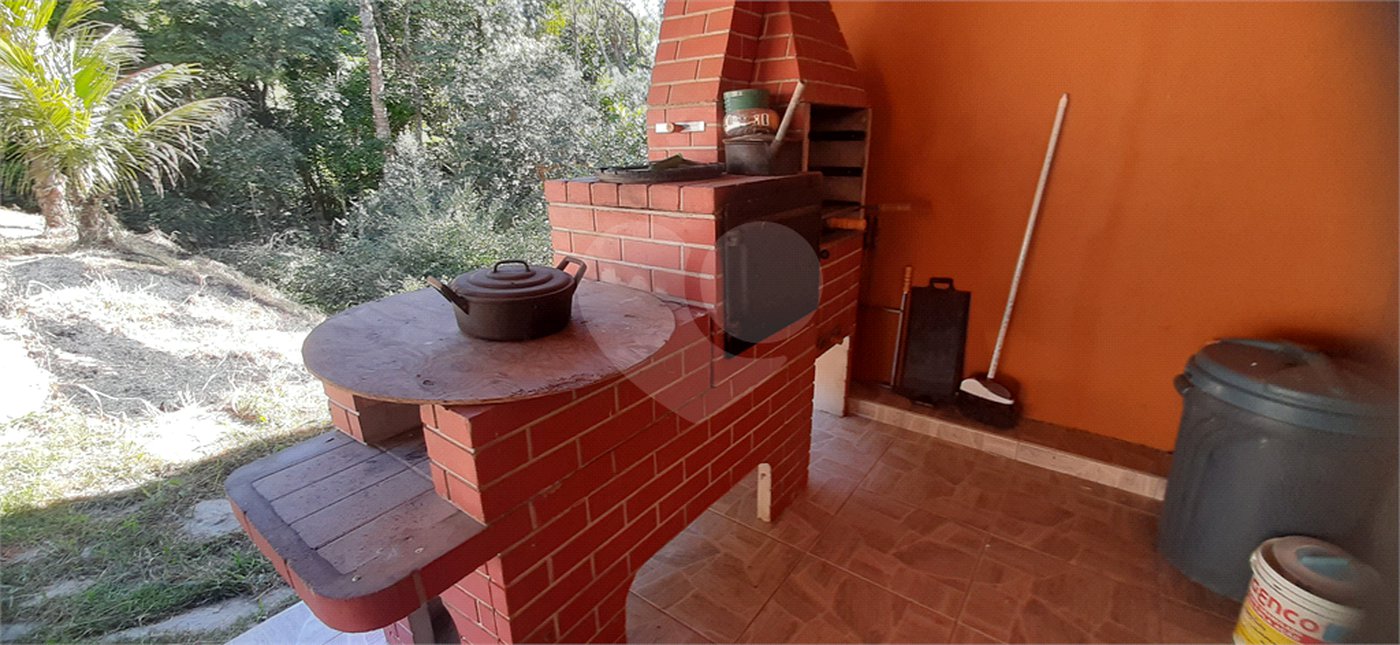 Casa à venda com 3 quartos, sendo 1 suíte, no condomínio Sausalito, Mairiporã - SP