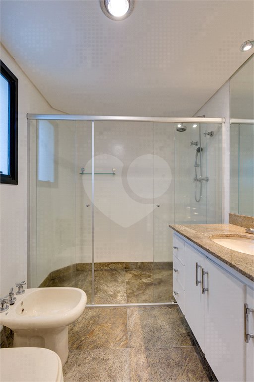Apartamento à venda ou para alugar com 4 suítes em Alto da Boa Vista, São Paulo, SP