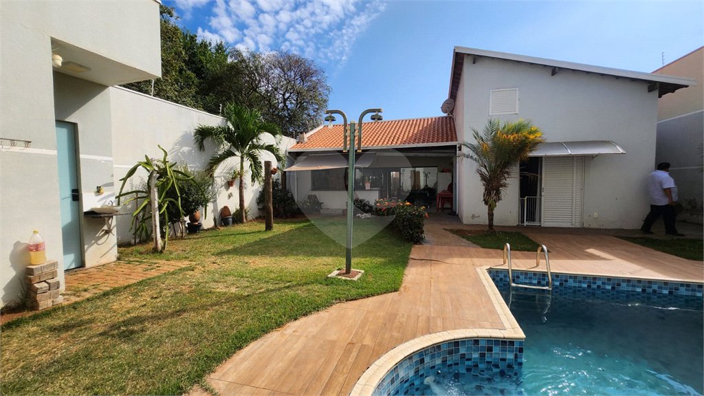 Casa à venda com 3 quartos, sendo 1 suíte,  em Cidade Jardim, Araraquara, SP