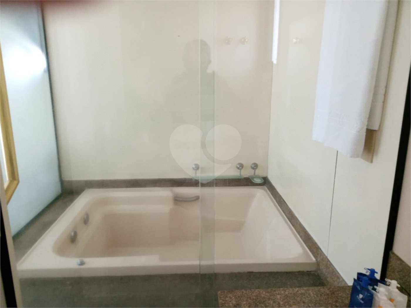 Flat à venda com 1 suíte em Santana, São Paulo, SP
