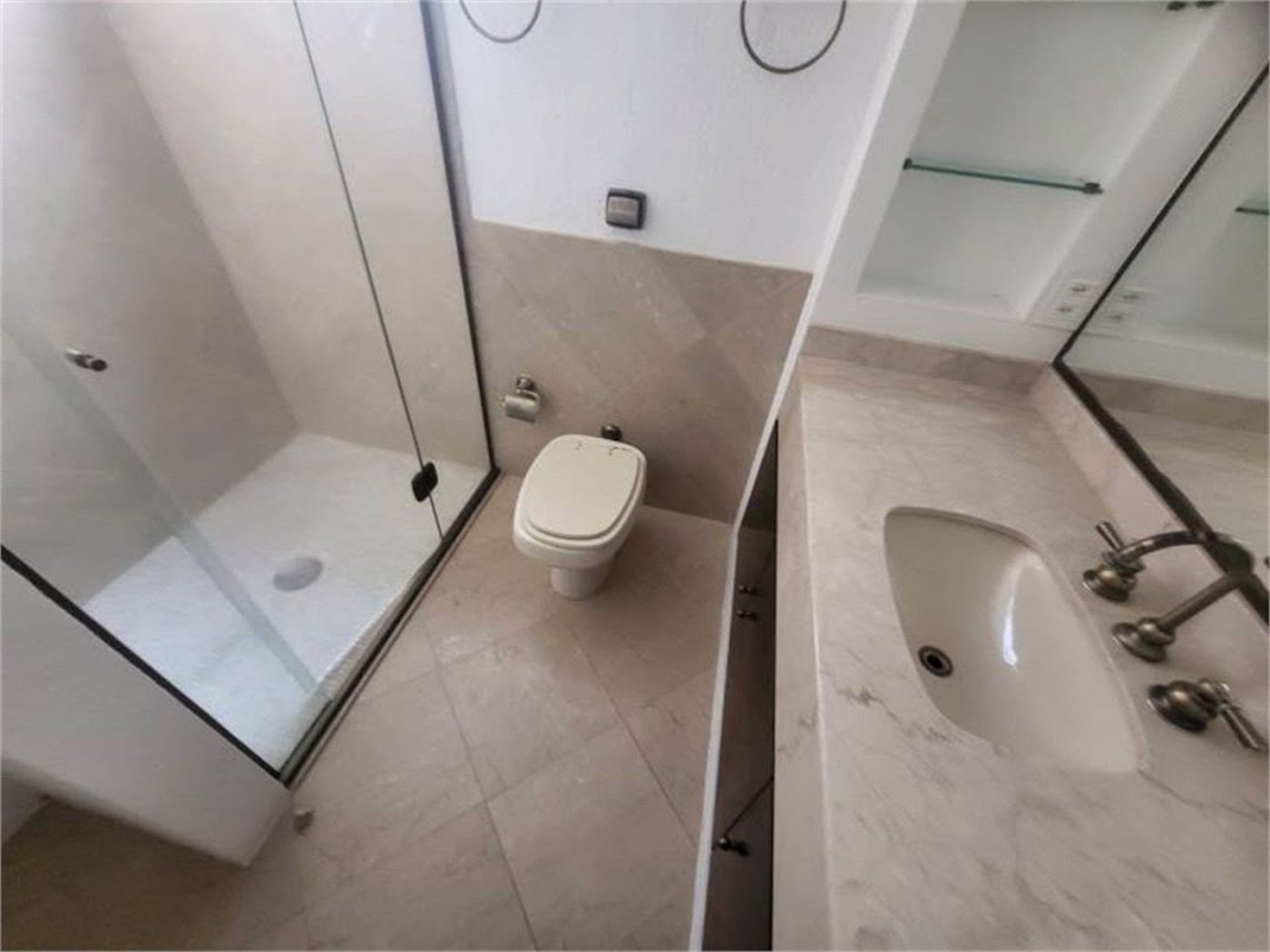 Apartamento Residencial à venda, Gonzaga, Santos - AP1414.