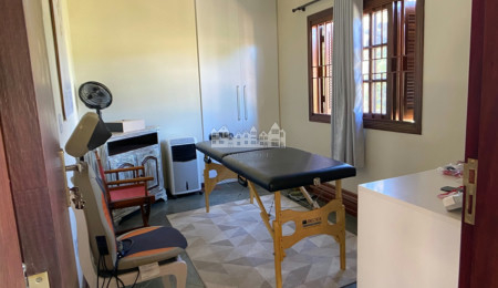 Casa à venda com 3 quartos, sendo 1 suíte, com vista deslumbrante em Recreio Maristela, Atibaia