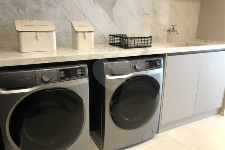 Apartamento à venda com 5 quartos, sendo 4 suítes, em Pinheiros, São Paulo, SP
