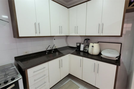 Sobrado à venda com 3 quartos, sendo 1 suíte, em Vila Romana, São Paulo, SP