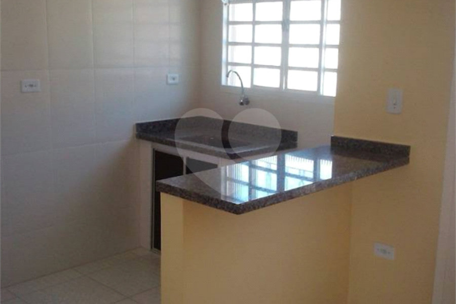 Prédio à venda com 1 quarto em Jaraguá, São Paulo, SP