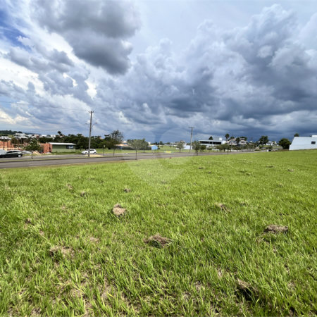 Terreno à venda no condomínio Residencial Saint Charbel, Araçoiaba da Serra - SP