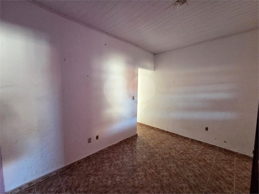 Casa à venda com 2 quartos em Jardim Vieira de Moraes, Itapetininga, SP