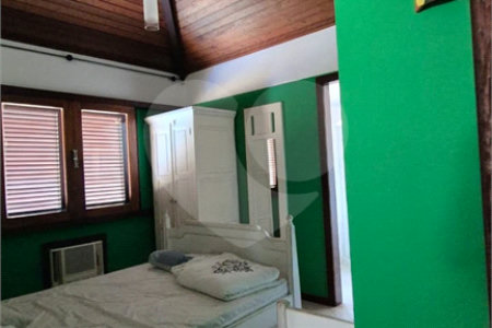 Casa à venda com 5 quartos, sendo 4 suítes,  em Geribá, Armação dos Búzios, RJ