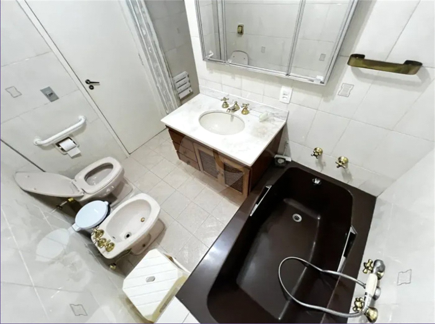 Apartamento à venda ou para alugar com 3 quartos, sendo 1 suíte, em Jardim Paulista, São Paulo, SP