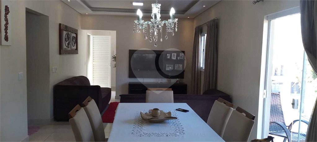 Casa à venda com 3 quartos, sendo 1 suíte, em Santa Cândida, Vinhedo, SP