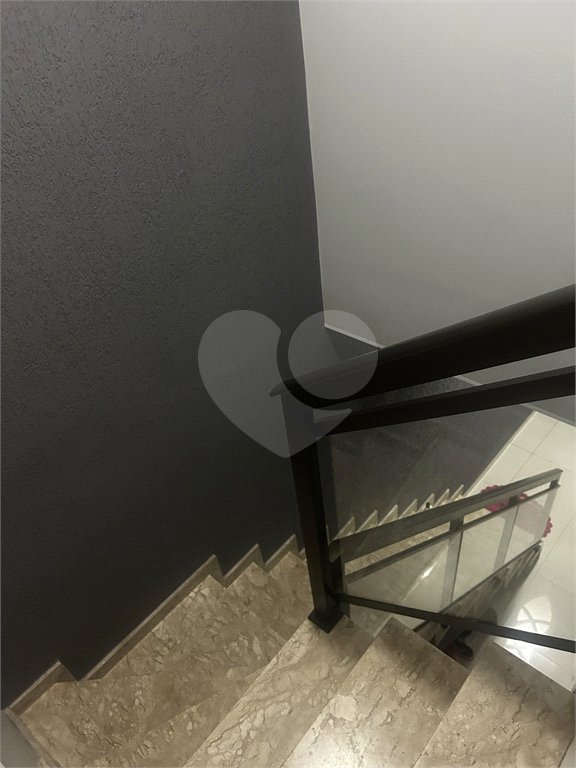 Sobrado à venda com 3 quartos, sendo 1 suíte,  em Vila Romanópolis, Ferraz de Vasconcelos, SP