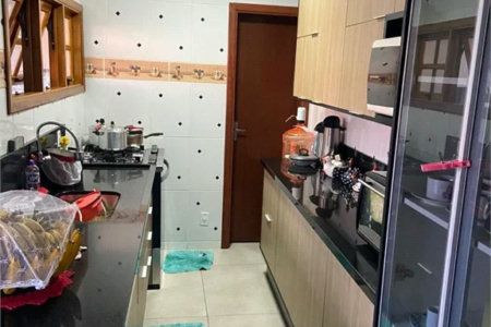 Sobrado à venda com 3 suítes em Jardim Celeste, São Paulo, SP