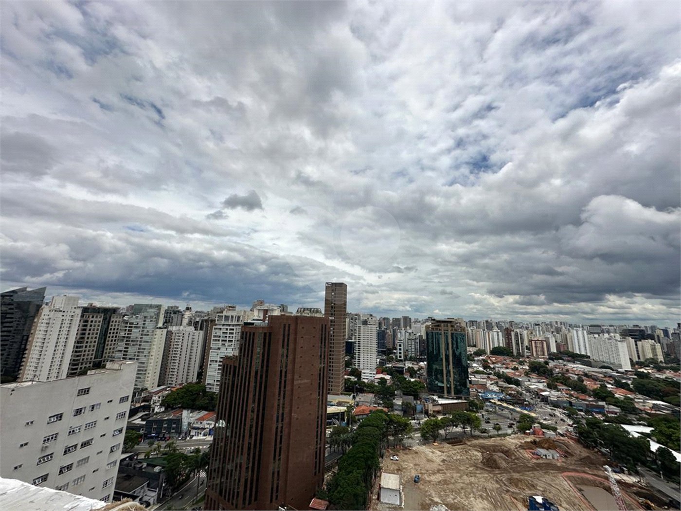 Cobertura à venda com 2 suítes em Itaim Bibi, São Paulo, SP