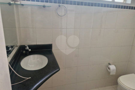Casa à venda com 3 quartos, sendo 1 suíte, em Chácara Monte Alegre, São Paulo, SP