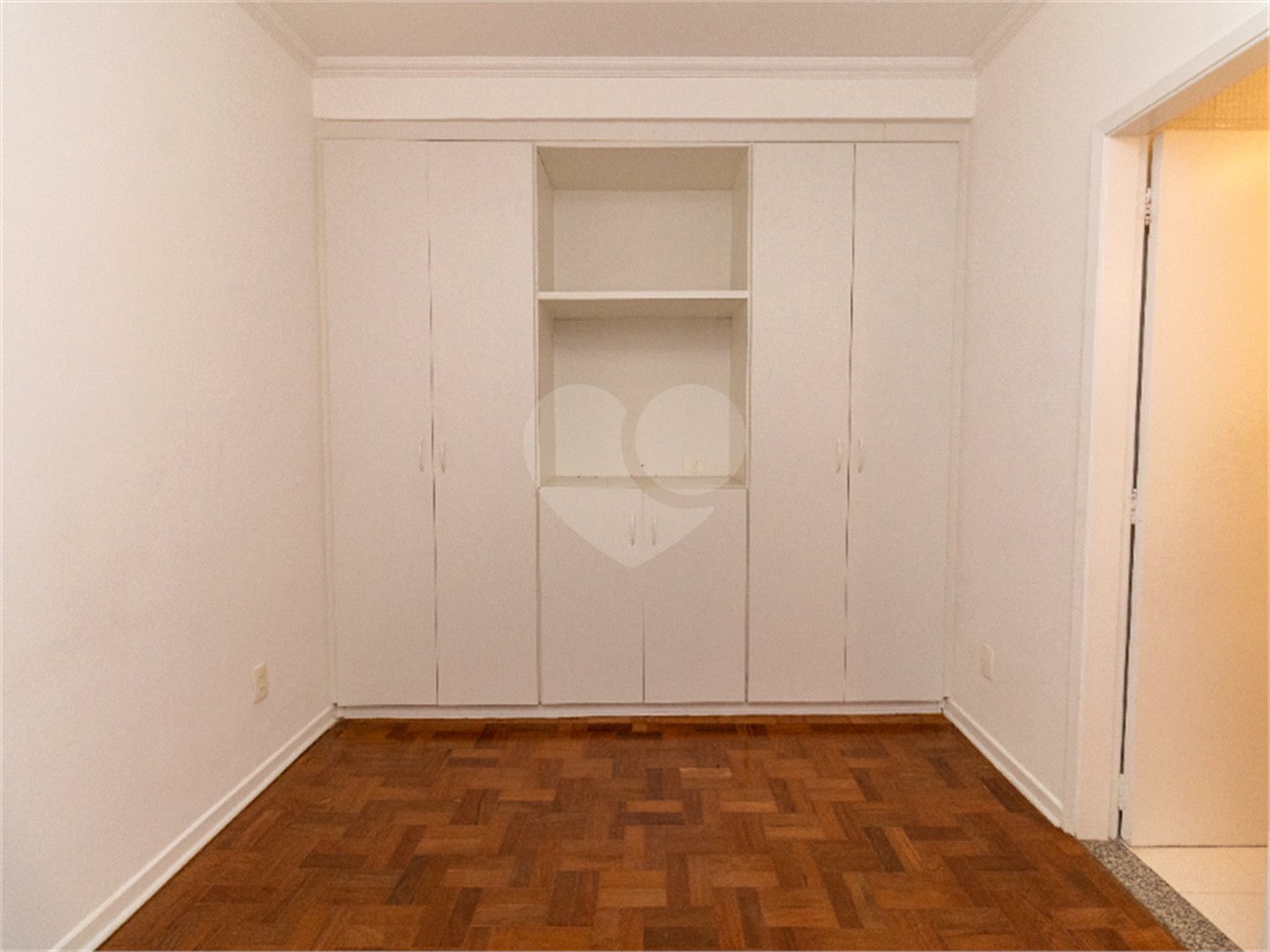 Apartamento à venda com 3 quartos, sendo 1 suíte, em Pinheiros, São Paulo, SP