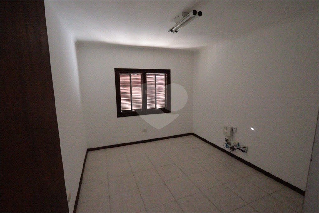 Casa à venda com 4 quartos, sendo 1 suíte, em Jardim Villaça, São Roque, SP