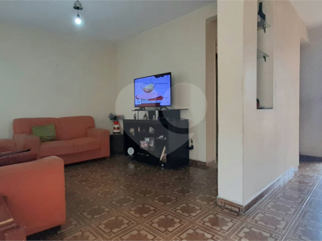 Sobrado à venda com 2 quartos em Tremembé, São Paulo, SP