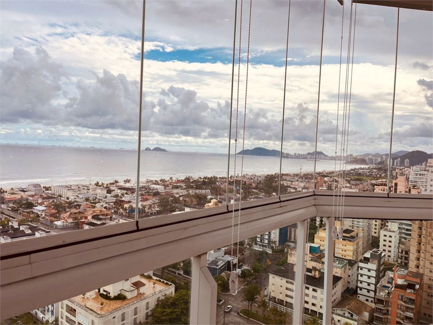 Apartamento com 3 dormitórios à venda, 285 m² por R$ 3.490.000,00 - Jardim Virginia - Guarujá/SP