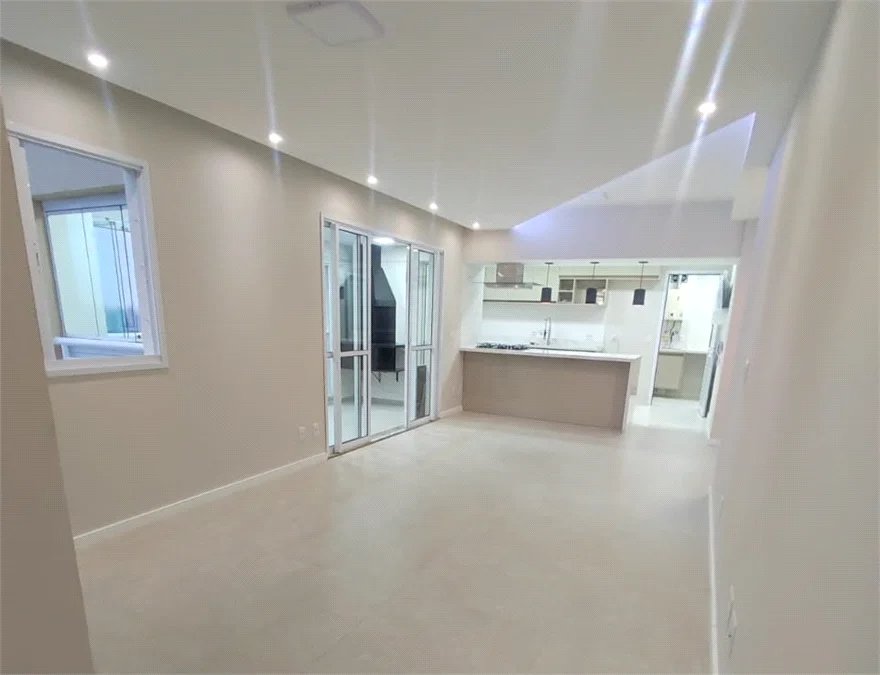 Apartamento à venda com 3 quartos, sendo 2 suítes,  em Jardim Arpoador, São Paulo, SP