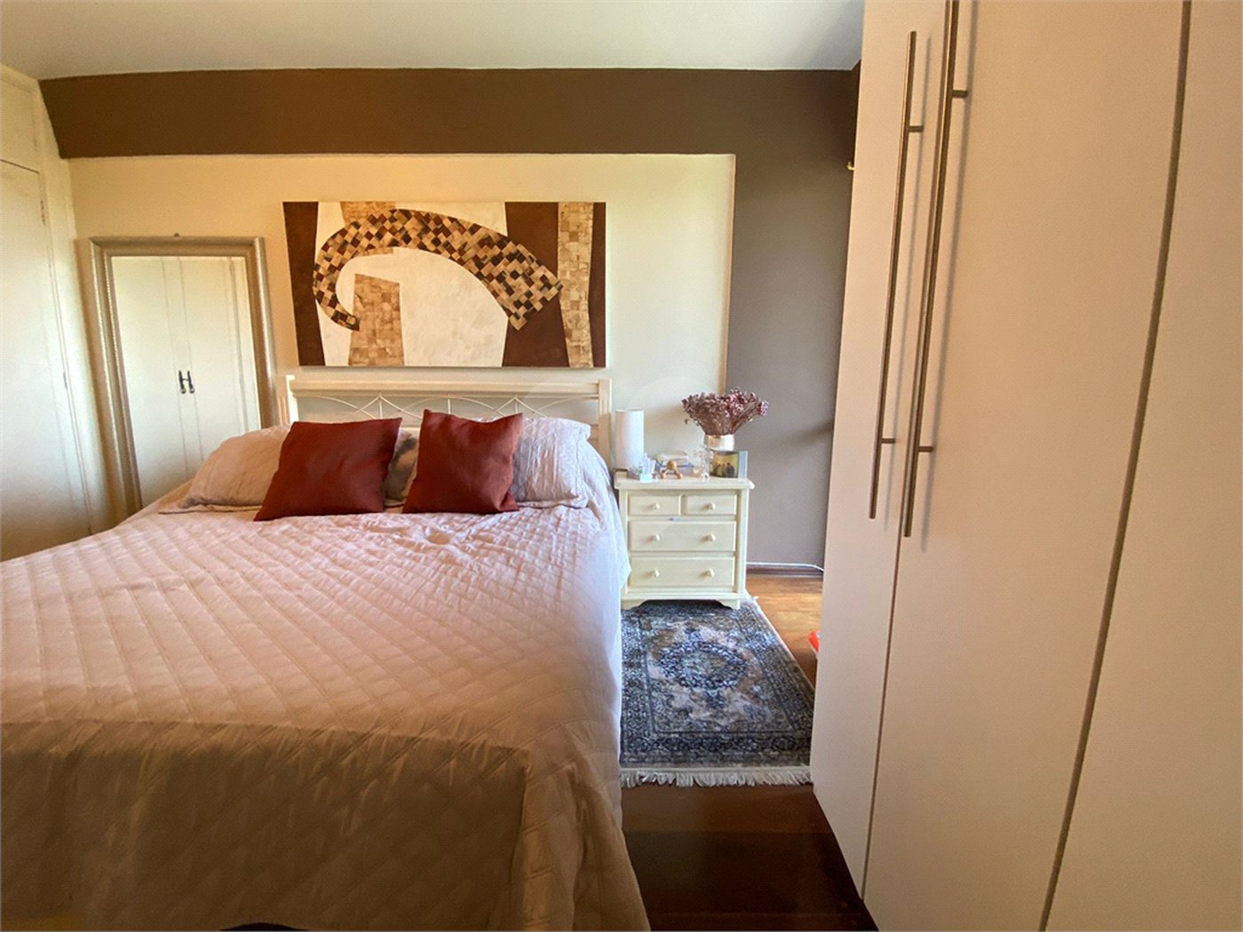 Apartamento à venda com 3 quartos, sendo 1 suíte,  em Vila Romana, São Paulo, SP