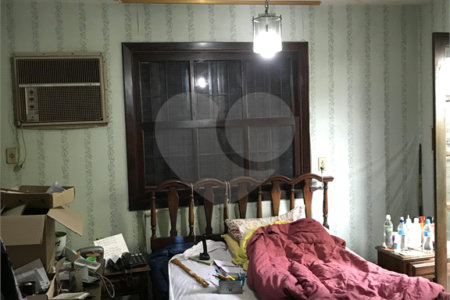 Sobrado à venda com 4 quartos, sendo 2 suítes,  em Vila Mariana, São Paulo, SP